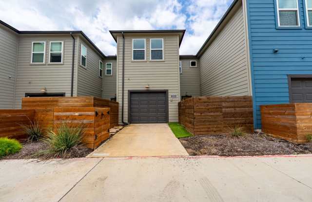 **Modern Comfort Meets Effortless Style in This Beautiful Southeast Austin Retreat** Gallery 3