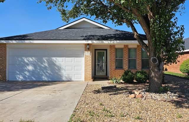 Beautiful 3 bedroom, 2 bath home for rent - 1616 Bosc Court, Clovis, NM 88101