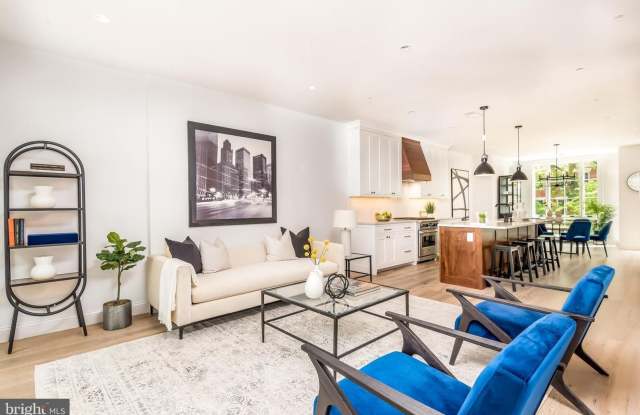 Luxury Rowhome Condo with Private Rooftop in Historic Mount Vernon Square photos photos Luxury Rowhome Condo with Private Rooftop in Historic Mount Vernon Square photos photos