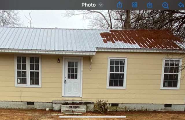 Renovated 2 Bed 1 Bath Home for Rent! photos photos