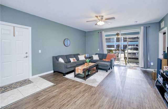 1040 Hancock Creek S Boulevard unit: 101 photos photos