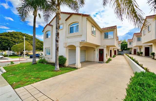 2222 Rockefeller Lane Gallery 1