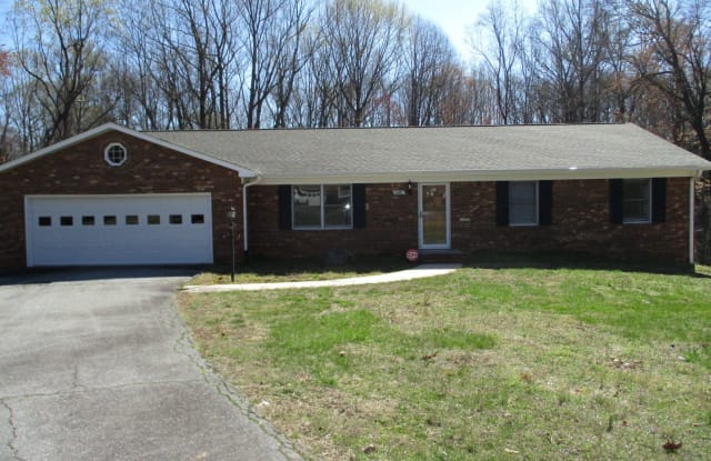 940 Starkhill Dr - 940 Starkhill Drive, Forsyth County, NC 27284