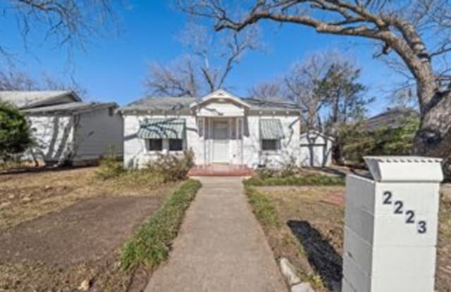 2223 Lyle Avenue - 2223 Lyle Avenue, Waco, TX 76708 2223 Lyle Avenue - 2223 Lyle Avenue, Waco, TX 76708