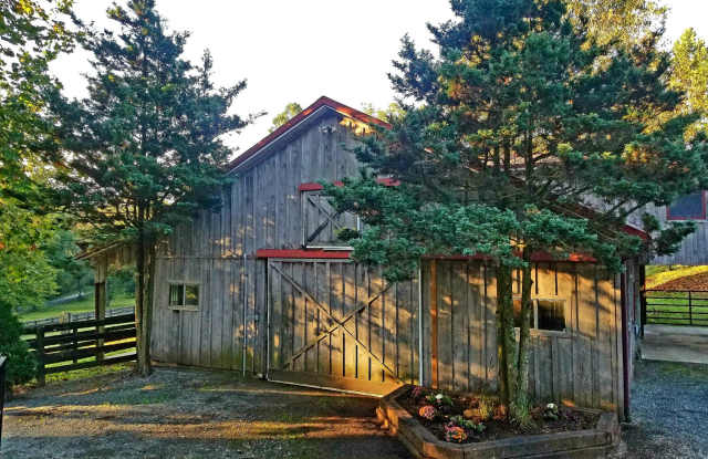 13130 CREST HILL ROAD - 13130 Crest Hill Road, Rappahannock County, VA 20106
