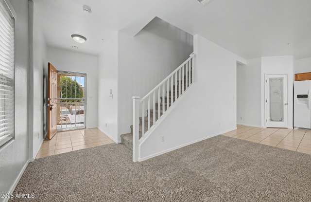 8748 W Wood Drive Gallery 3