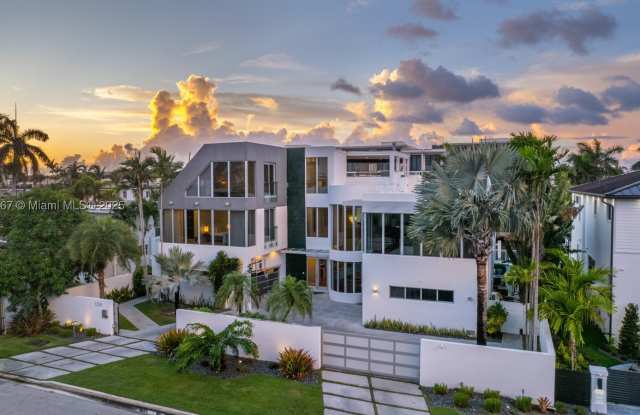 1319 Seminole Dr Gallery 4