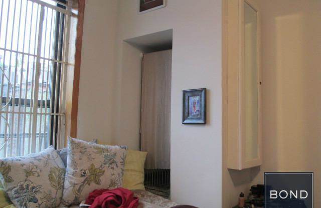 62 East 7th Gallery 4