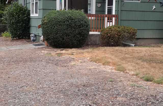 1819 Northeast 205th Avenue photos photos