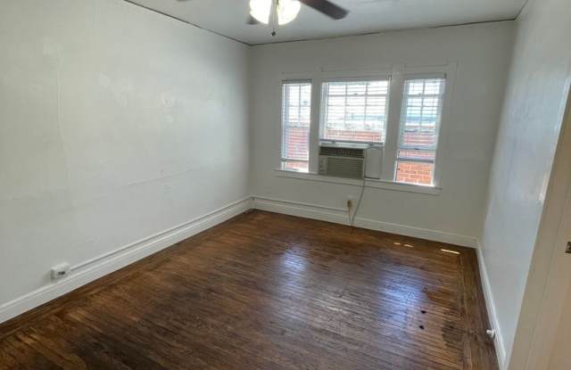 Charming Midtown Studio - 24th Street  J Street photos photos