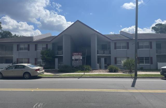 2441 SPRING PARK Road unit: 56 photos photos
