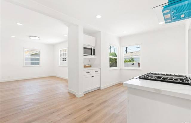 2704 184th Street photos photos