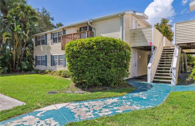 138 HUNTER LAKE DRIVE photos photos