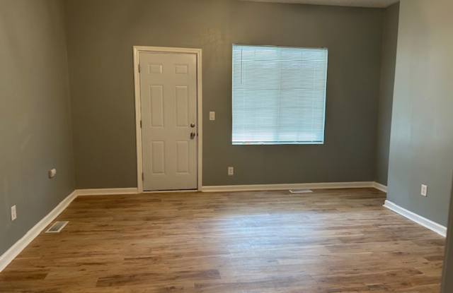 Renovated 3 Bedroom, 2 Full Bath Home Minutes from Downtown Dayton Gallery 4