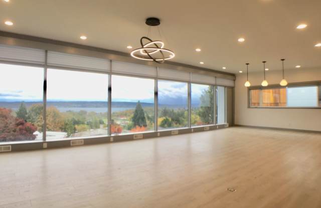 7033 56th Ave NE Gallery 4