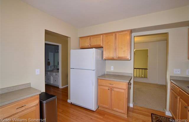 5311 BREEZE HILL PL Gallery 4