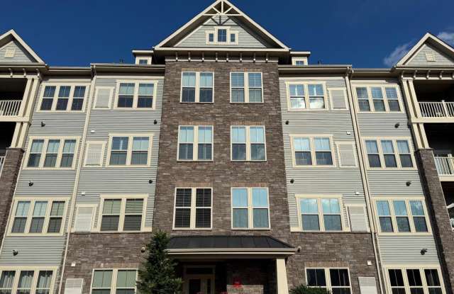 5733 MEADOWOOD ST #104 photos photos