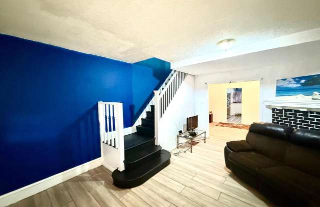 5230 N WARNOCK STREET photos photos