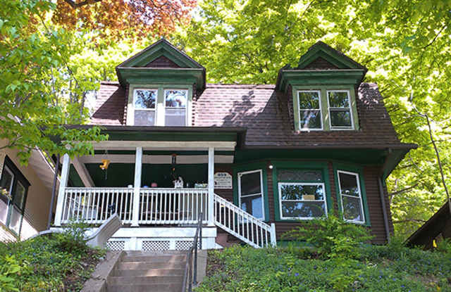 Available 6/1/26 Single Family Home Near Campus photos photos