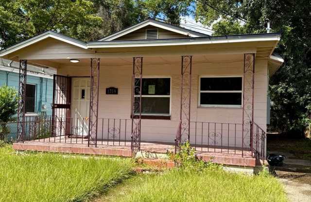 Great 3 Bedroom for rent! Reasonable Rent! - 1759 West 11th Street, Jacksonville, FL 32209