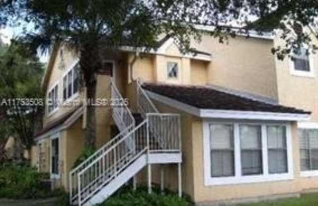 15591 SW 105th Ter - 15591 Southwest 105th Terrace, The Hammocks, FL 33196