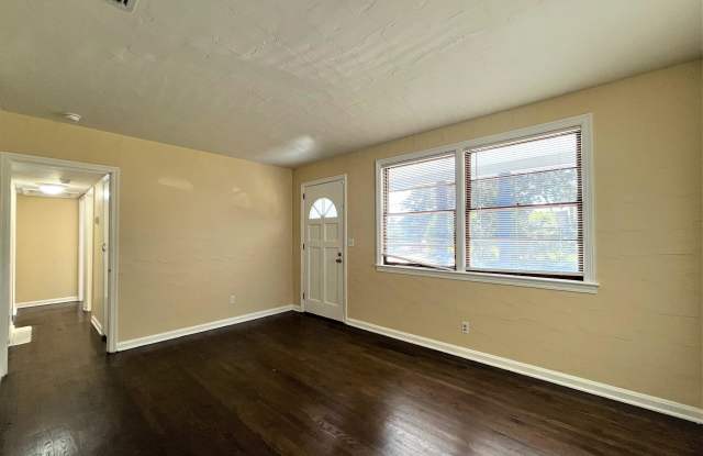 845 GARDENIA LN Gallery 4