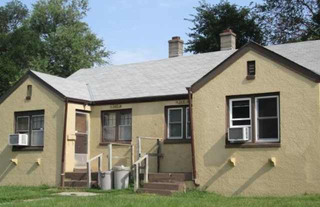 Nice 1 bed 1 bath Duplex $795 - 2450 Himebaugh Avenue, Omaha, NE 68111