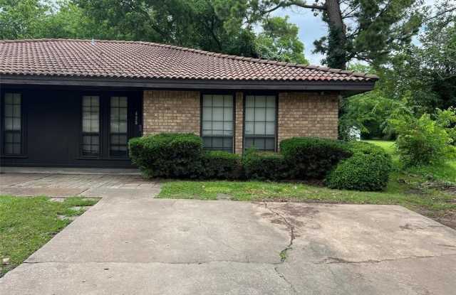 425 W Pelton Street photos photos