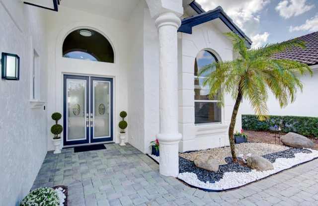 6646 Oakmont Way Gallery 2