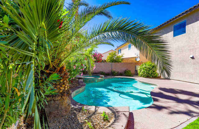 Southwest Pool Home With First Floor Bed And Bath photos photos