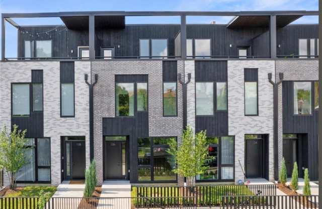 Spacious 3-Bedroom Home Near University of Pittsburgh photos photos