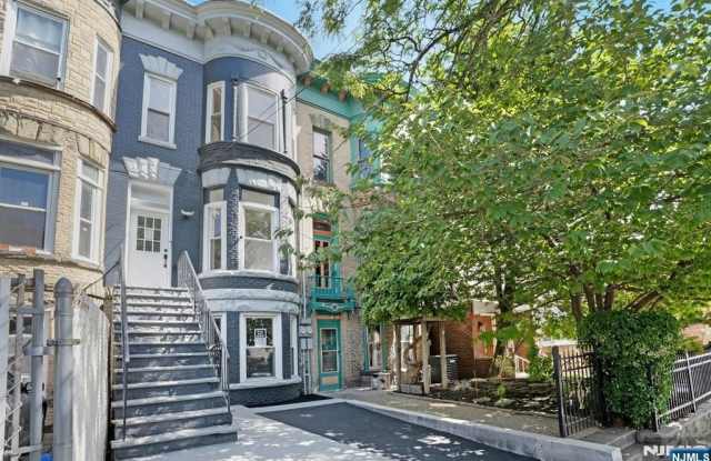 52 Brinkerhoff Street photos photos