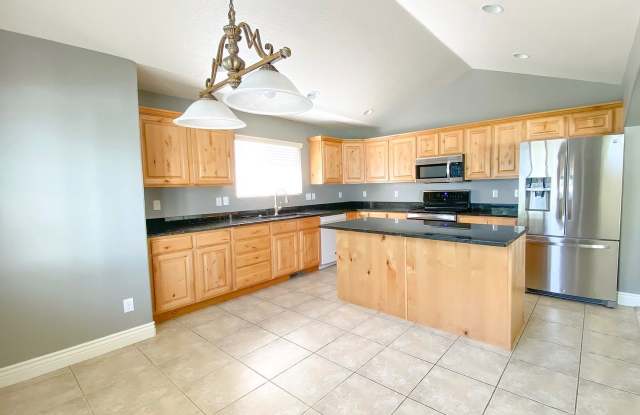 953 W 1875th St S photos photos