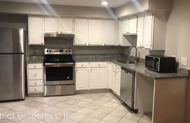 7911 Tyson Oaks Cir - 7911 Tyson Oaks Circle, Tysons Corner, VA 22182