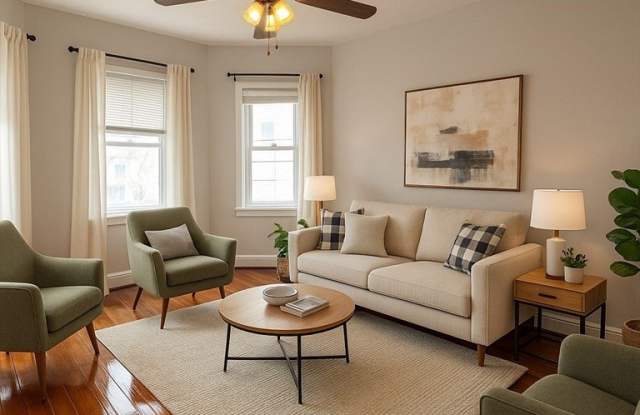 47 Middle St unit: 3 photos photos