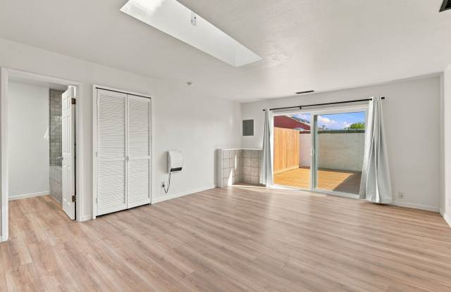249 Arroyo Seco Gallery 4