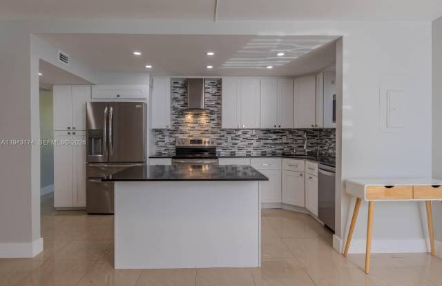 20291 NE 30th Ave photos photos