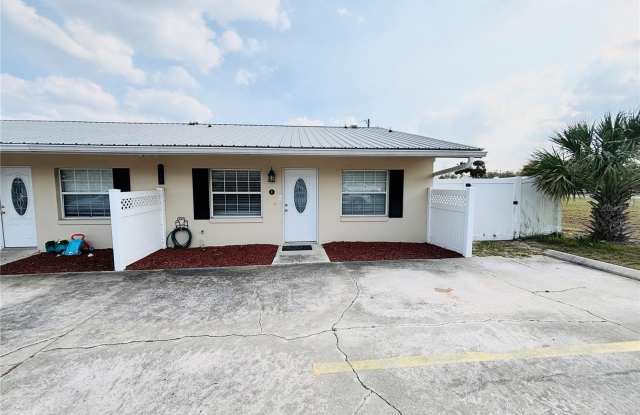 111 HUMMINGBIRD STREET - 111 Hummingbird Street, Deltona, FL 32725