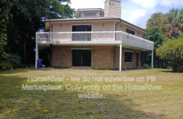 4069 SW Saint Lucie Shores Dr Gallery 1