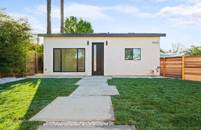 Charming 1BR Duplex in Woodland Hills photos photos Charming 1BR Duplex in Woodland Hills photos photos