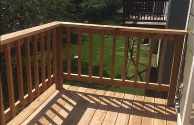Spacious 4-Bed Condo – Walk to MSU! Gallery 4
