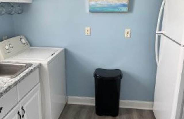 208 N Harding Ave Gallery 3