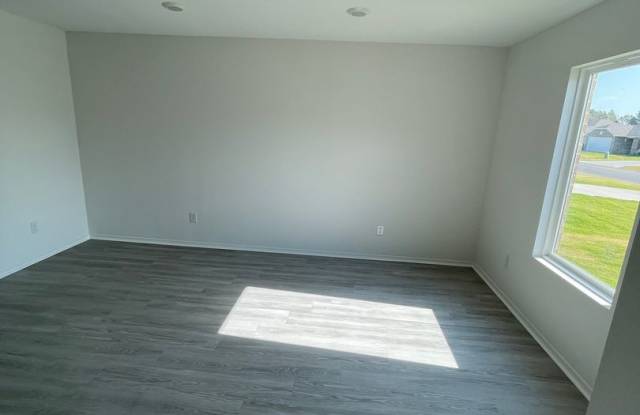 3 Bedroom, 2 Bathroom Home Gallery 4