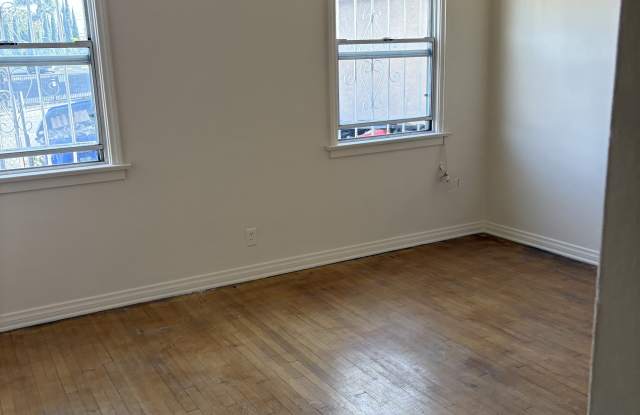 5631 Edgemar Avenue Gallery 3
