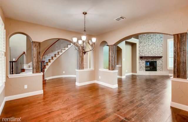 10213 Fairway Vista Dr Gallery 4