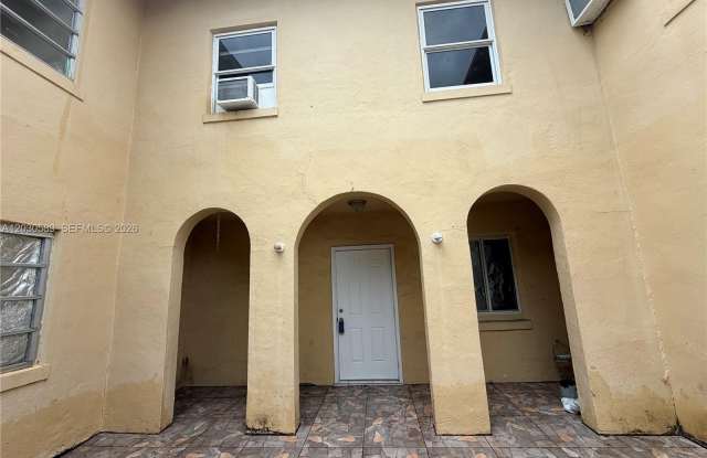 1422 NW 26th Ave photos photos