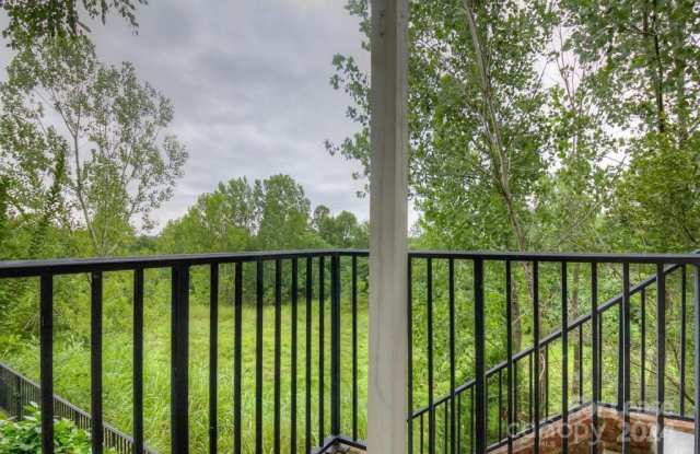 11006 Lancaster Park Drive Gallery 4