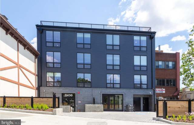 2415 37TH ST NW photos photos