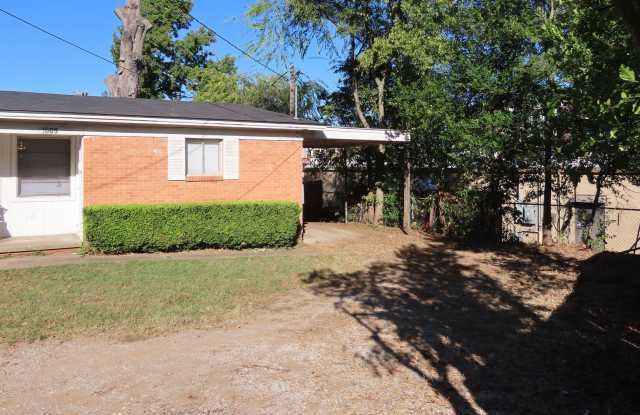 Three bedroom, One Bath Duplex Near Hospital District and TJC! photos photos Three bedroom, One Bath Duplex Near Hospital District and TJC! photos photos