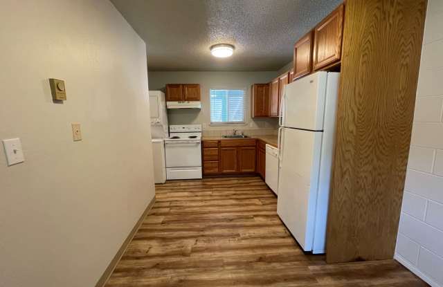 Now renting 2 bedroom Condo upstairs to view this and other rentals go to www.stillproperties.com photos photos